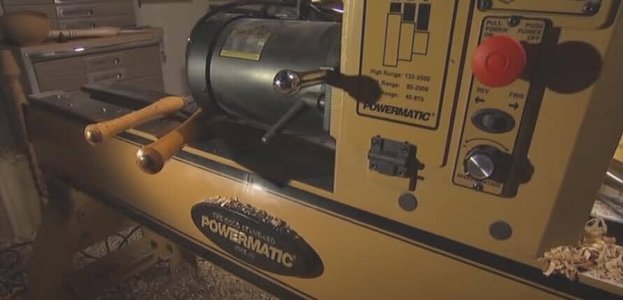 Powermatic 4424B wood lathe